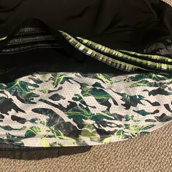 Lucky in Love black with green design tennis skort. Good condition size s - Picture 4 of 5